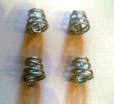 BRAKE SHOE FITTING BEEHIVE SPRINGS (REAR) x4 (Triumph TR2 TR3) (** 1953- To Chassis 13045 **) 