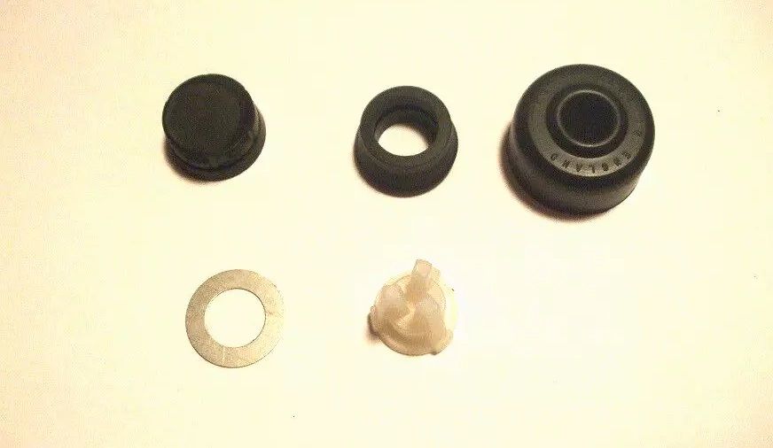 BRAKE MASTER CYLINDER REPAIR SEALS KIT (Humber Sceptre) (Mk1, Mk2, Mk3) (1963- 76)