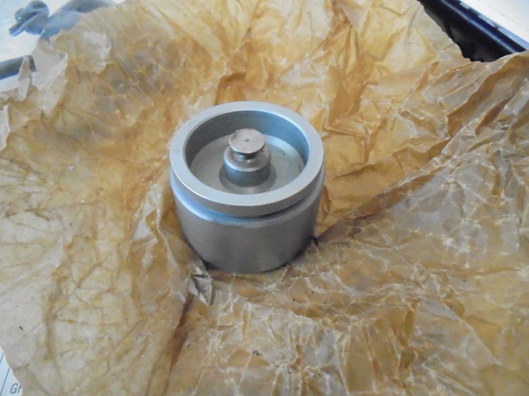 Marks piston