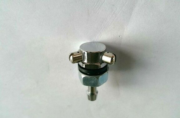 TWIN WINDSCREEN WASHER JET x1 (Triumph Stag) (1970- 77) 