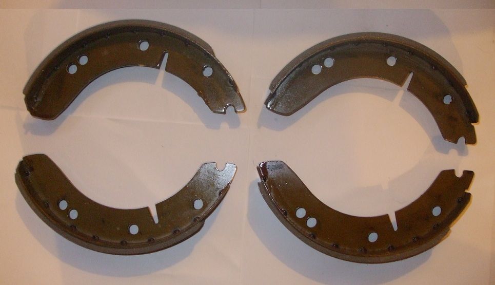 FRONT or REAR BRAKE SHOES SET (Wolseley 15/50 Saloon) (1956- 58) 