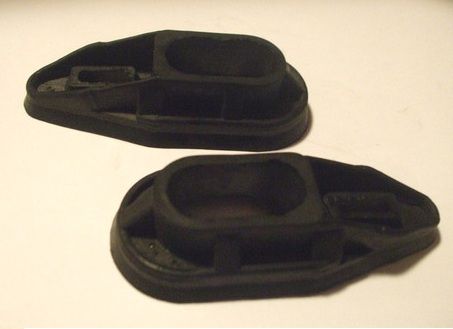 REAR WHEEL CYLINDER GAITERS x2 (Lotus Europa) (Twin Cam Special) (1972- 75) 