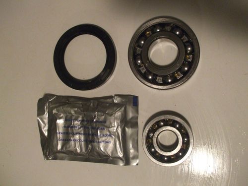 FRONT WHEEL HUB BEARING KIT x1 (Wolseley 15/50 Saloon) (1956- 58)